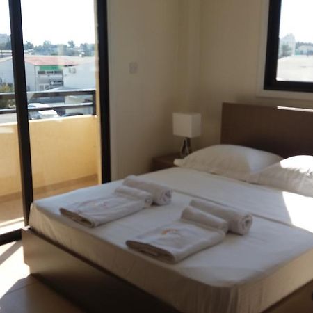 Appartement 202 Mandritis Court à Larnaca Extérieur photo