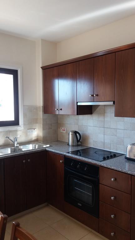 Appartement 202 Mandritis Court à Larnaca Extérieur photo