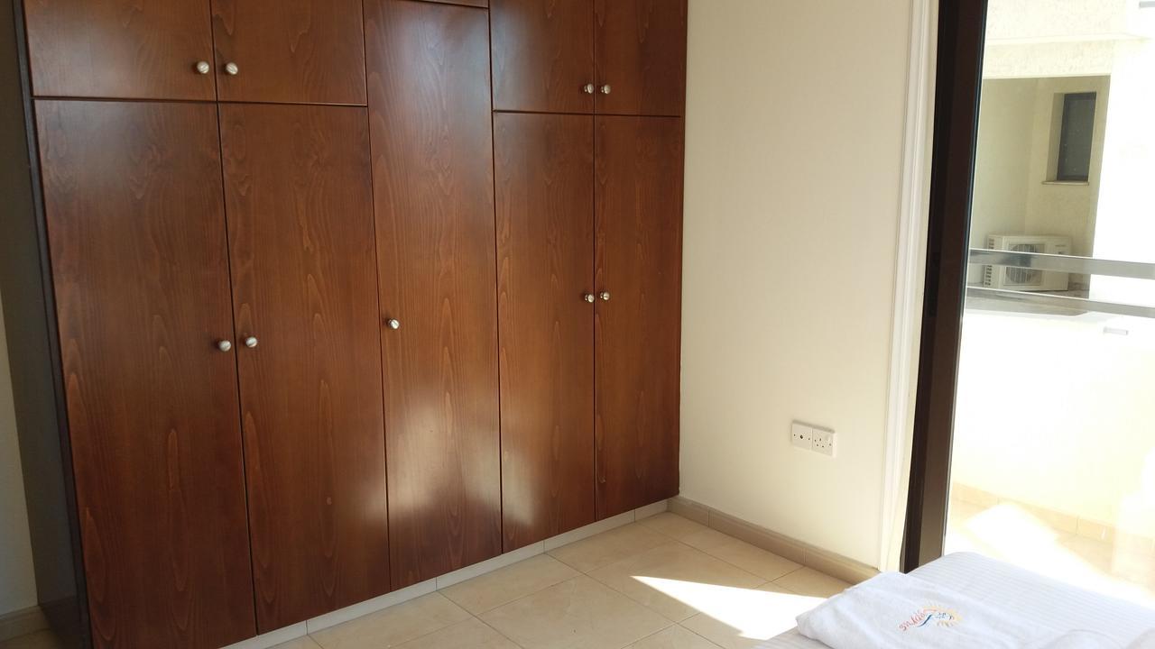 Appartement 202 Mandritis Court à Larnaca Extérieur photo